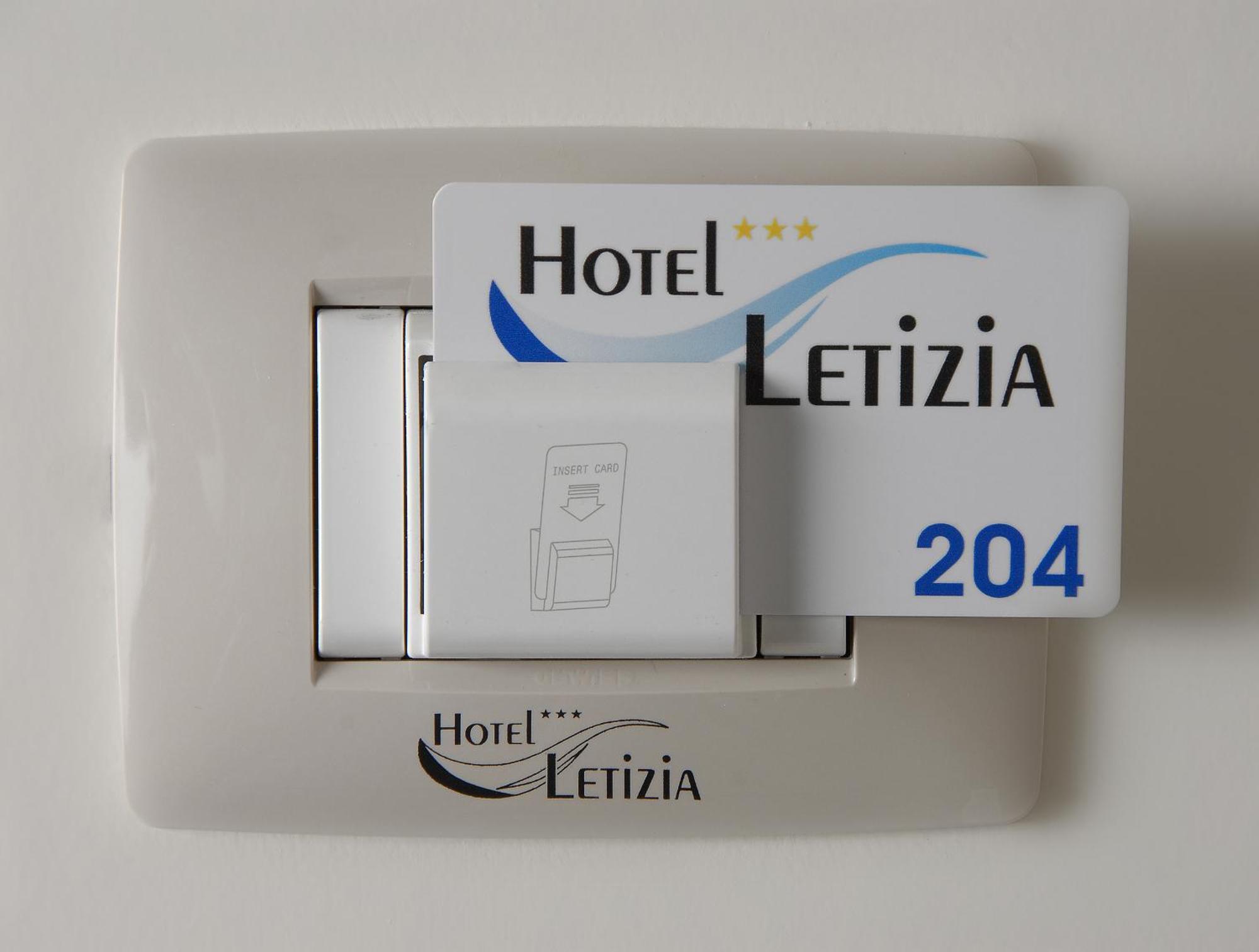 Hotel Letizia リミニ エクステリア 写真